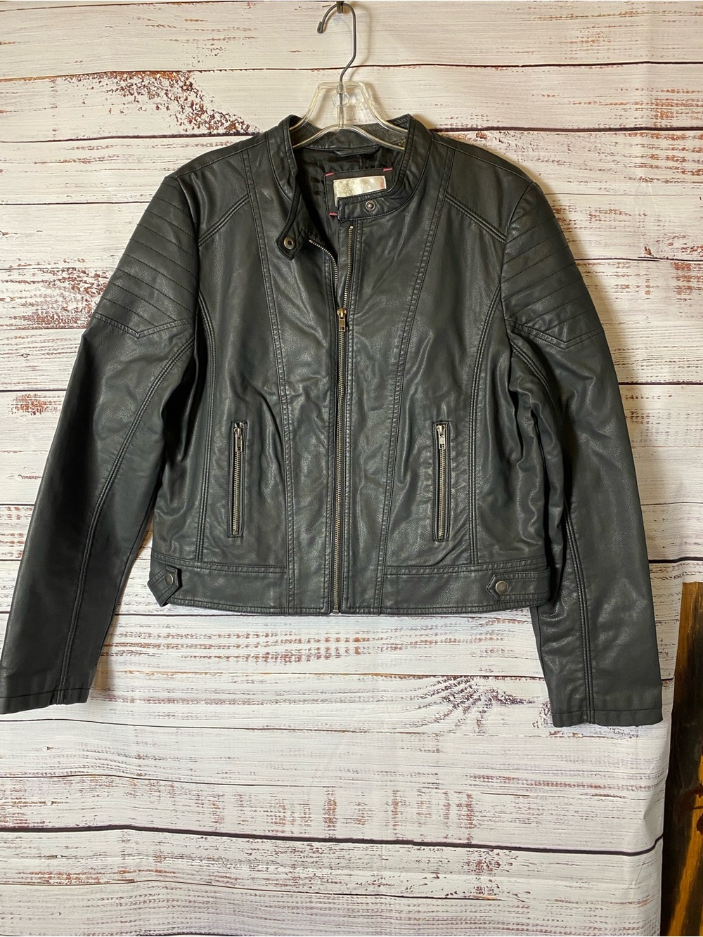 Xhilaration Black Faux Leather Moto Jacket with Quilted Shoulders Women’s XL